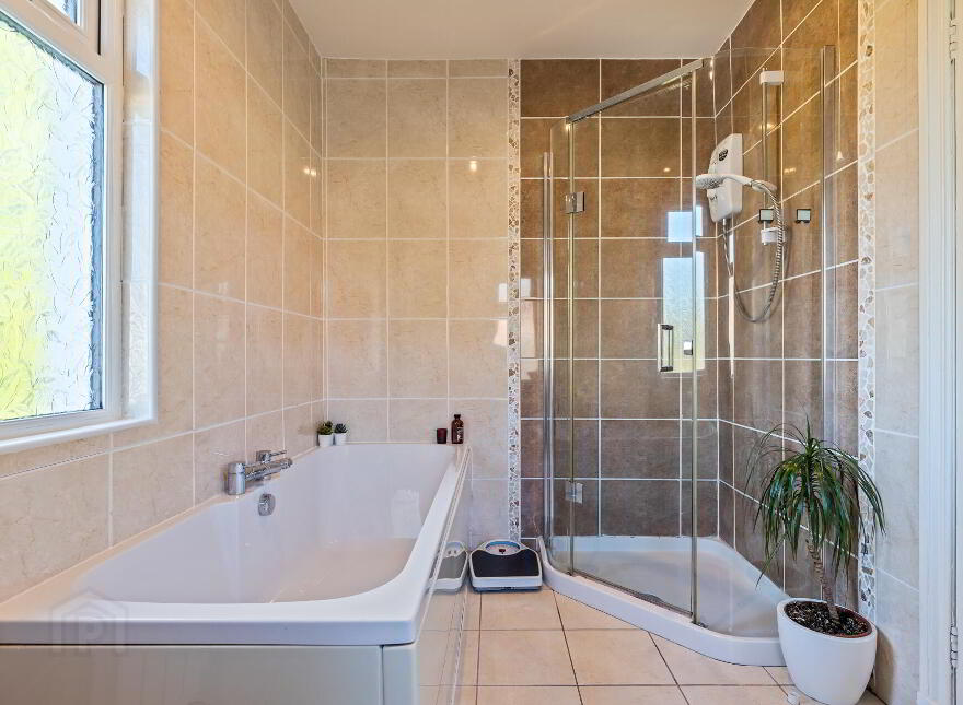 2 Cabin Hill Gardens, Belfast, BT5 7AP