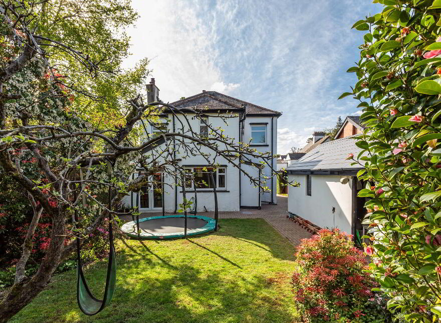 2 Cabin Hill Gardens, Belfast, BT5 7AP