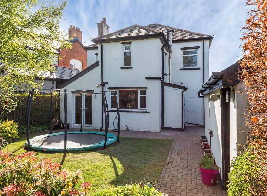 2 Cabin Hill Gardens, Belfast, BT5 7AP