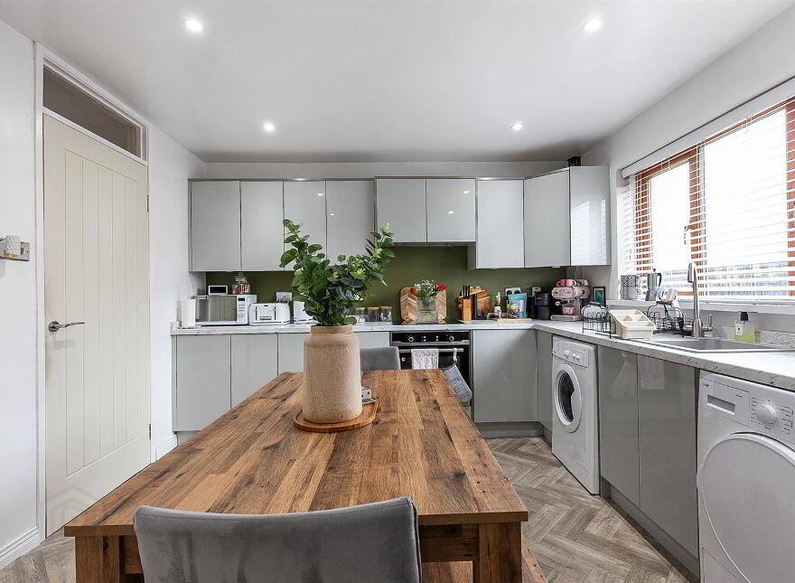 2 Glenbawn Avenue, Dunmurry, Belfast, BT17 0TL