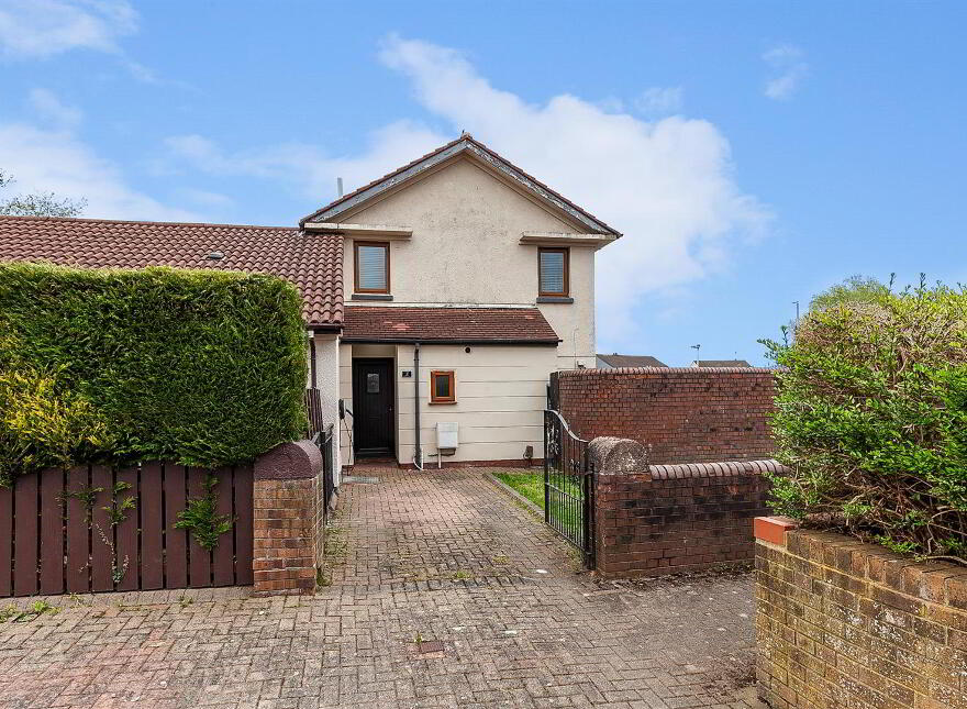2 Glenbawn Avenue, Dunmurry, Belfast, BT17 0TL