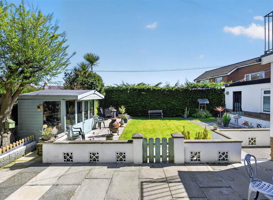 6 Ballynahinch Road, Carryduff, Belfast, BT8 8DN
