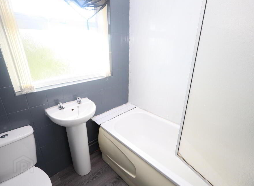 166 Carmeen Drive, Newtownabbey, BT37 9DW