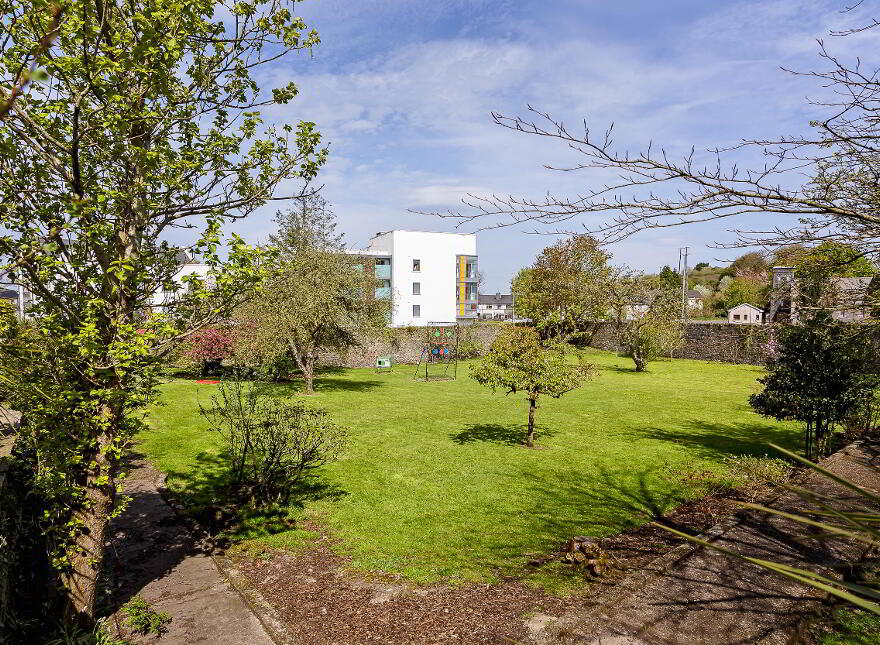 Avena House, Main Street, Ballisodare, Sligo Town, F91EF62