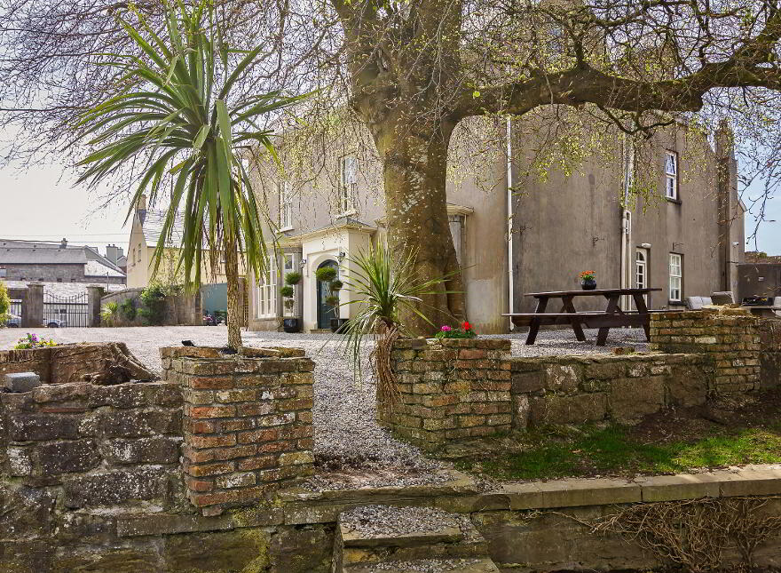 Avena House, Main Street, Ballisodare, Sligo Town, F91EF62