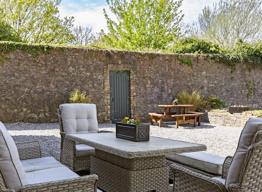 Avena House, Main Street, Ballisodare, Sligo Town, F91EF62