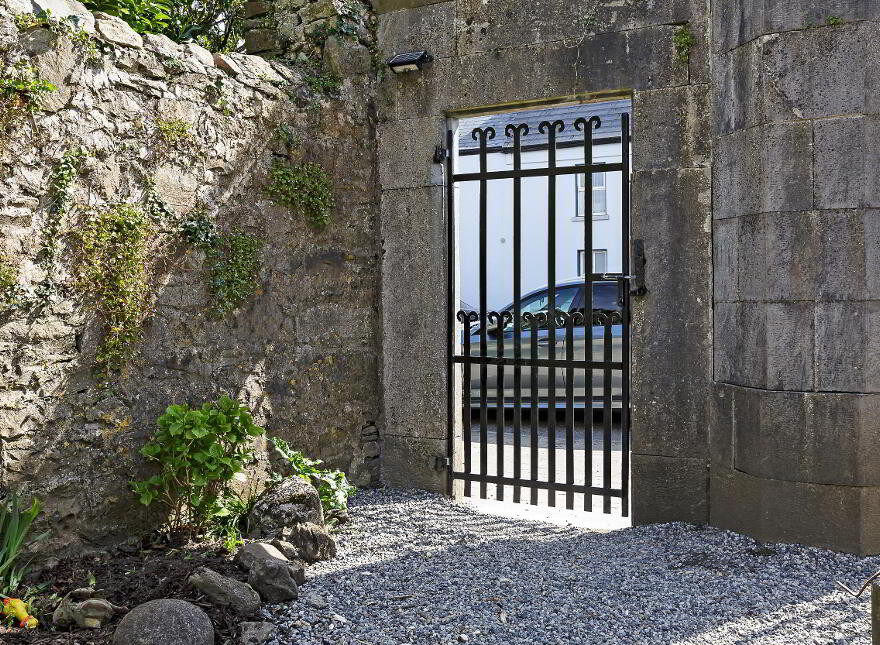 Avena House, Main Street, Ballisodare, Sligo Town, F91EF62