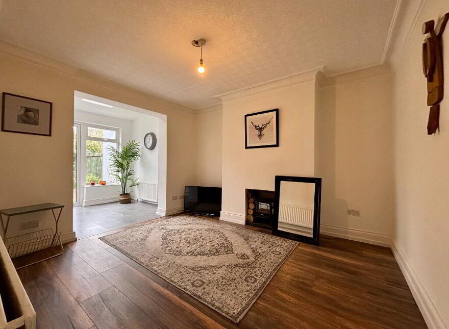 25 Galwally Avenue, Belfast, BT8 7AJ