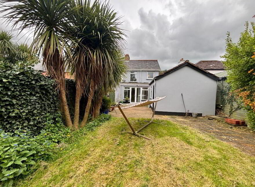 25 Galwally Avenue, Belfast, BT8 7AJ