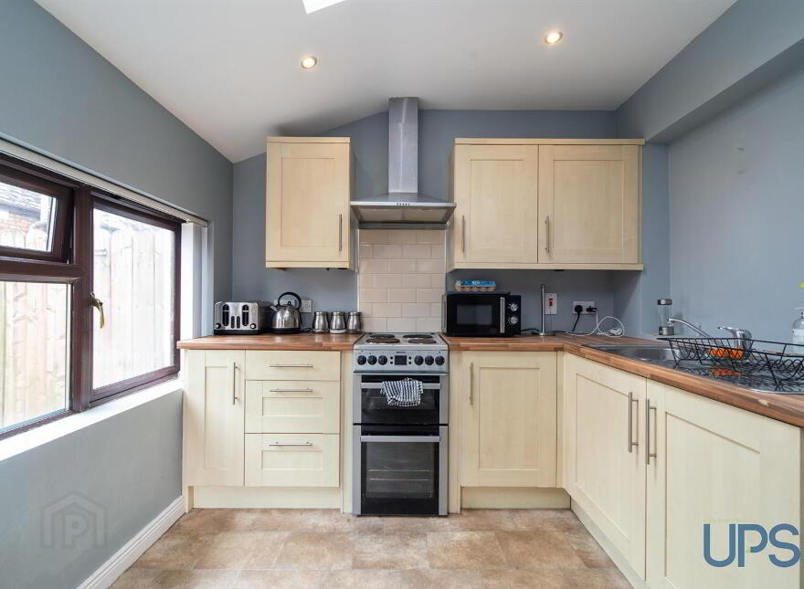 434 Springfield Road, Belfast, BT12 7DW