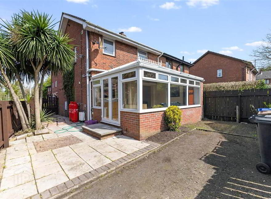 10 Hampton Drive, Ormeau, Belfast, BT7 3DE