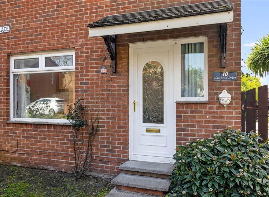10 Hampton Drive, Ormeau, Belfast, BT7 3DE