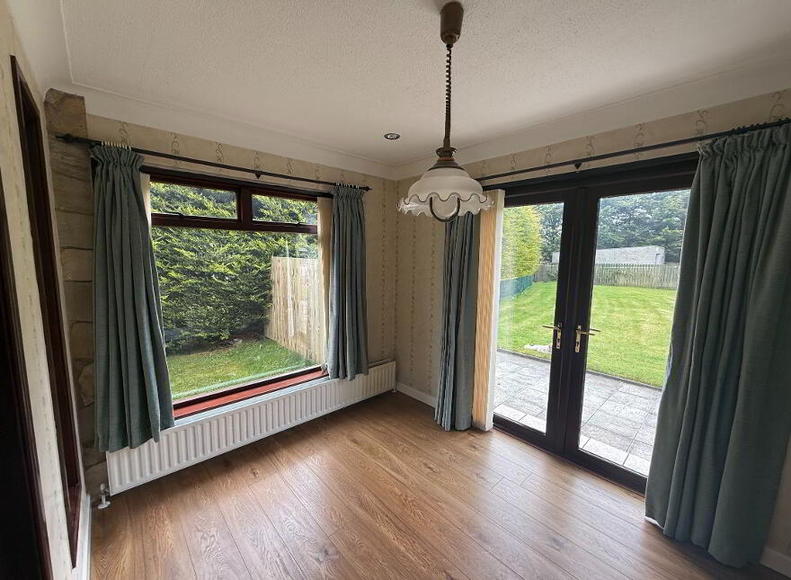 15 Cockhill Road, Lisburn, BT27 5RS
