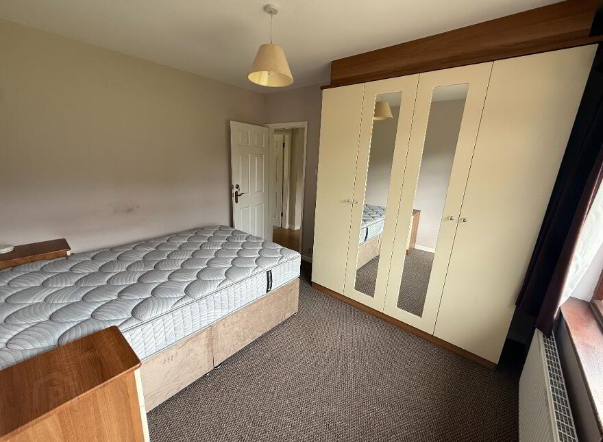 15 Cockhill Road, Lisburn, BT27 5RS