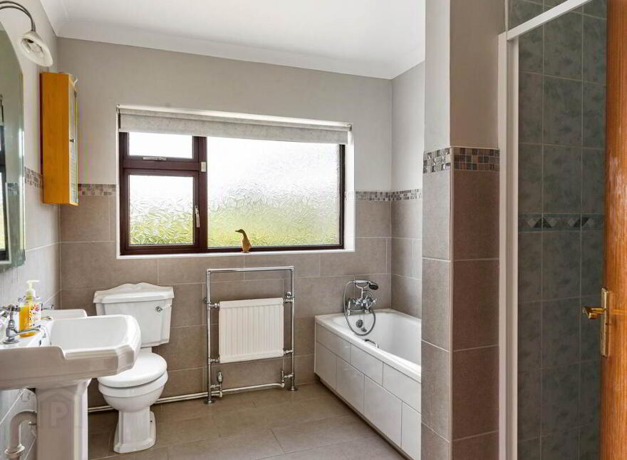 Woodview, Muff, Nobber, A82V659
