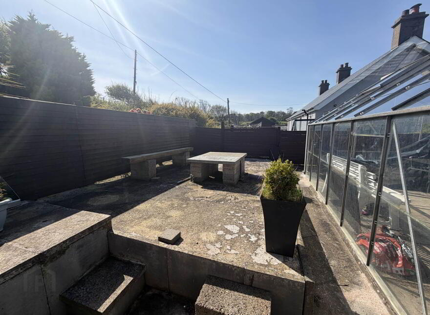 88 Coast Road, Larne, BT40 1TZ