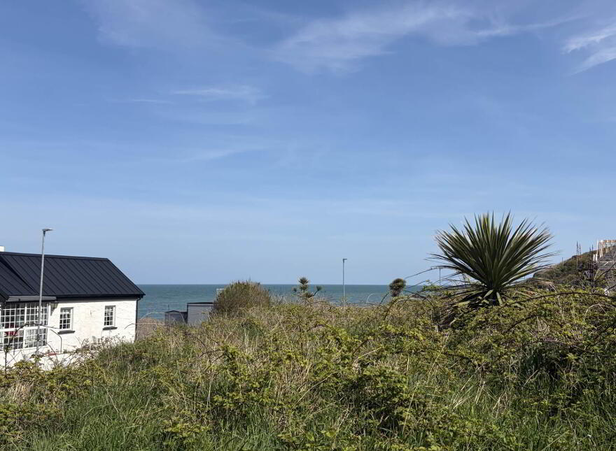 88 Coast Road, Larne, BT40 1TZ