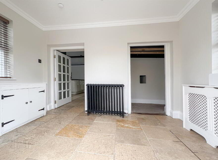3a Dromara Road, Hillsborough, BT26 6HY