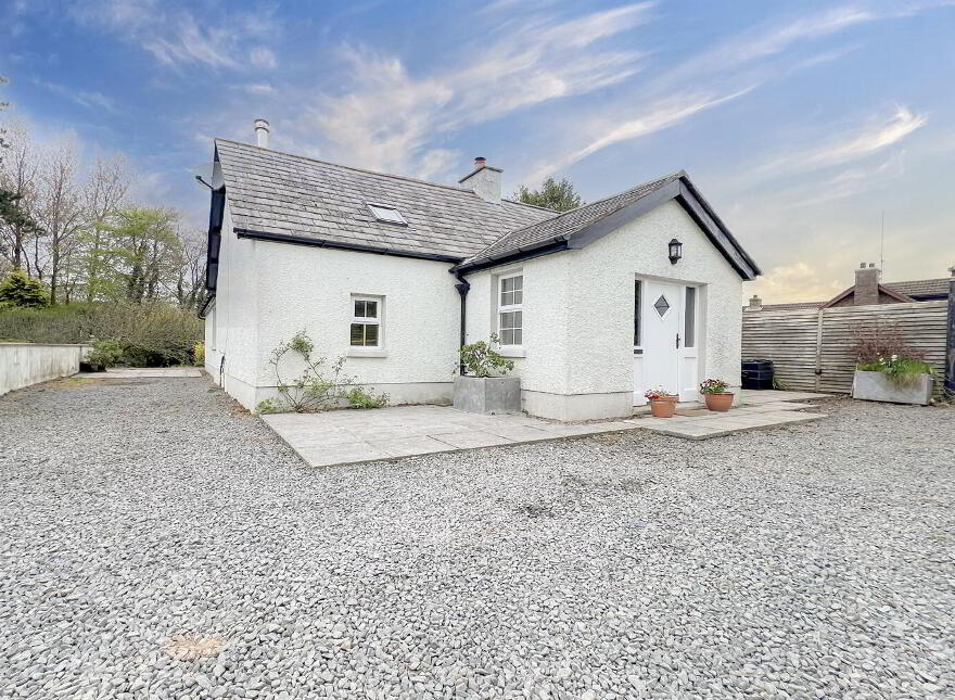 3a Dromara Road, Hillsborough, BT26 6HY