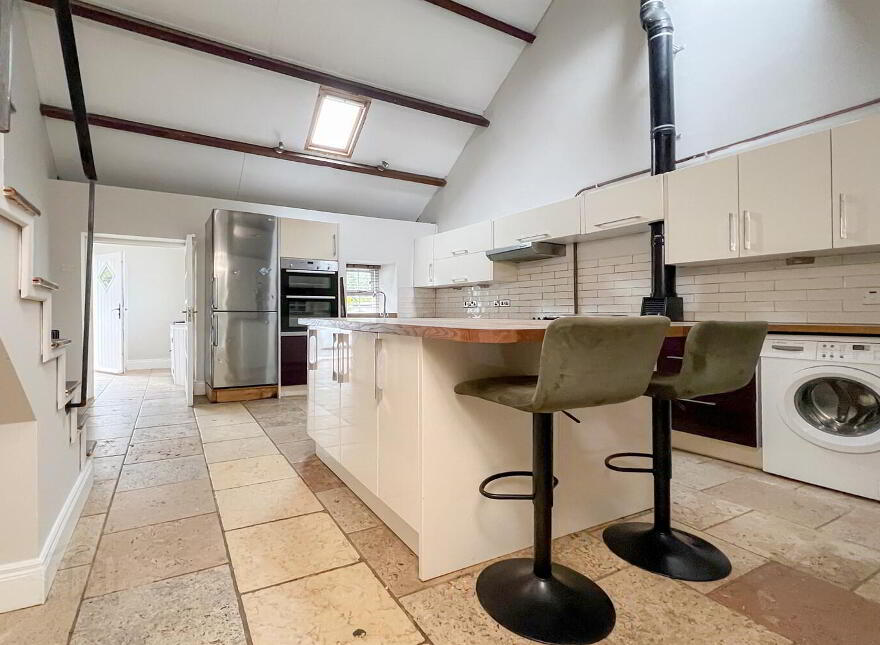 3a Dromara Road, Hillsborough, BT26 6HY