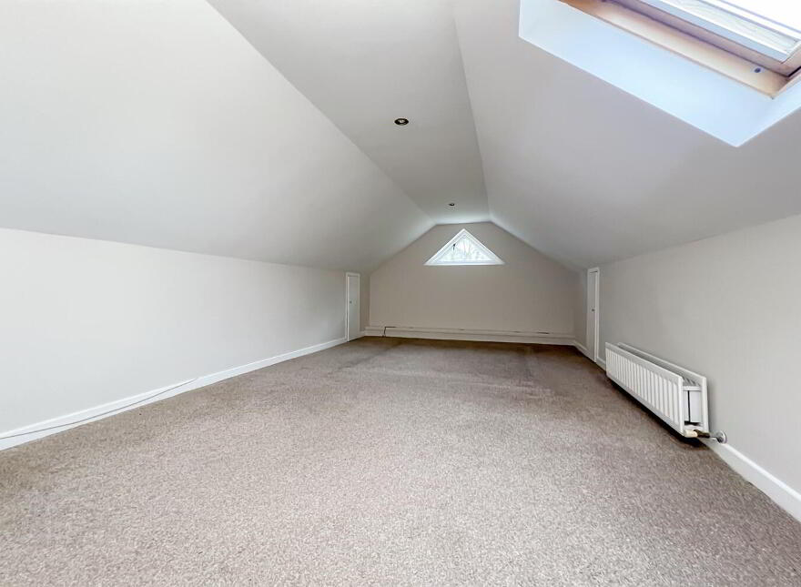 3a Dromara Road, Hillsborough, BT26 6HY
