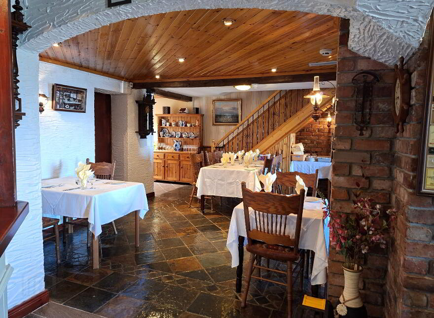 Patricia's Restaurant, West End, Bundoran, F94X224
