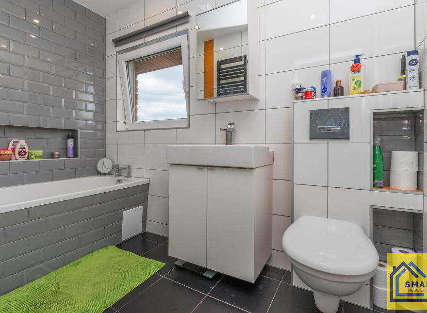 135 Clarawood Park, Belfast, BT5 6FW