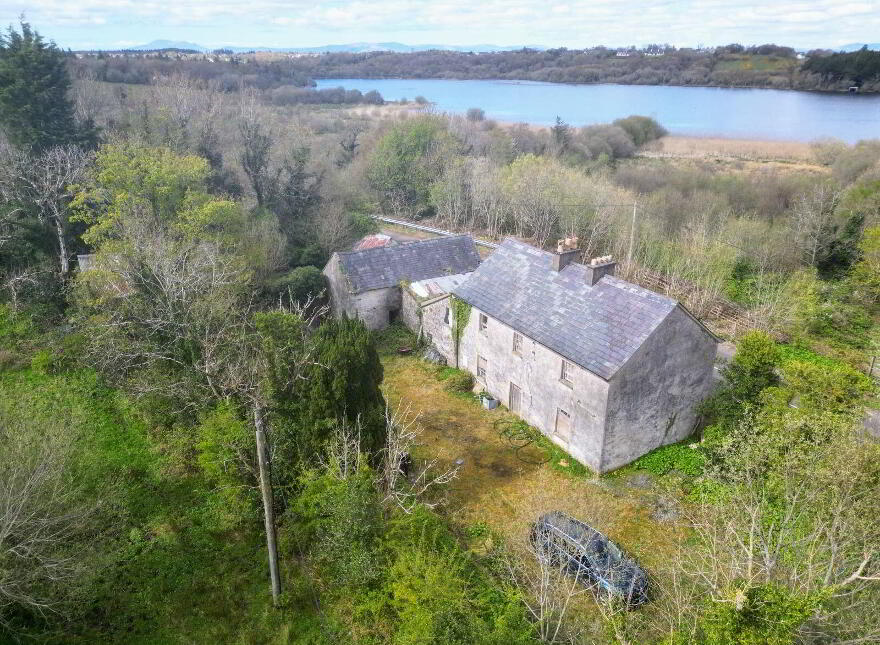Moore's Cottage, Ballymore, Kinlough