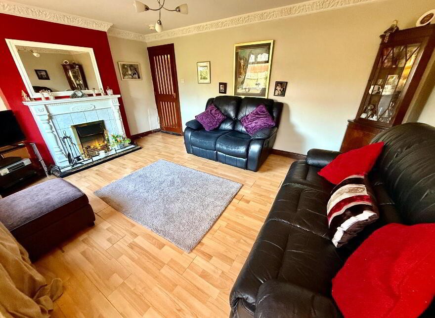 25 Farren Park, Pennyburn, Derry, BT48 7QH