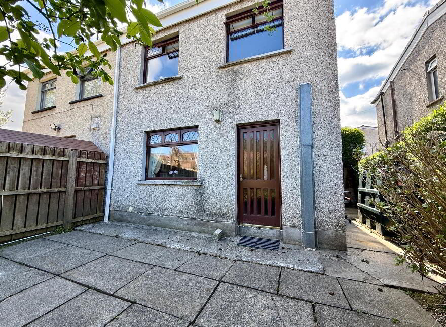 25 Farren Park, Pennyburn, Derry, BT48 7QH