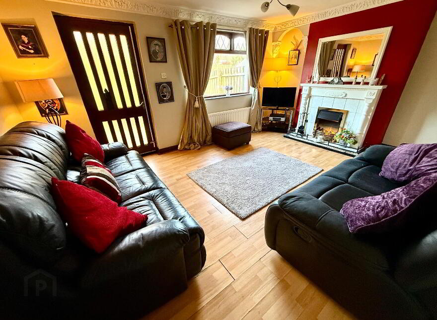 25 Farren Park, Pennyburn, Derry, BT48 7QH
