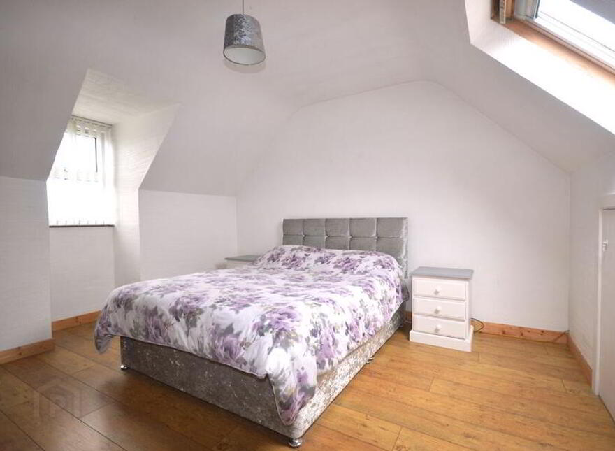 Portnoo Road, Ardara, F94E086