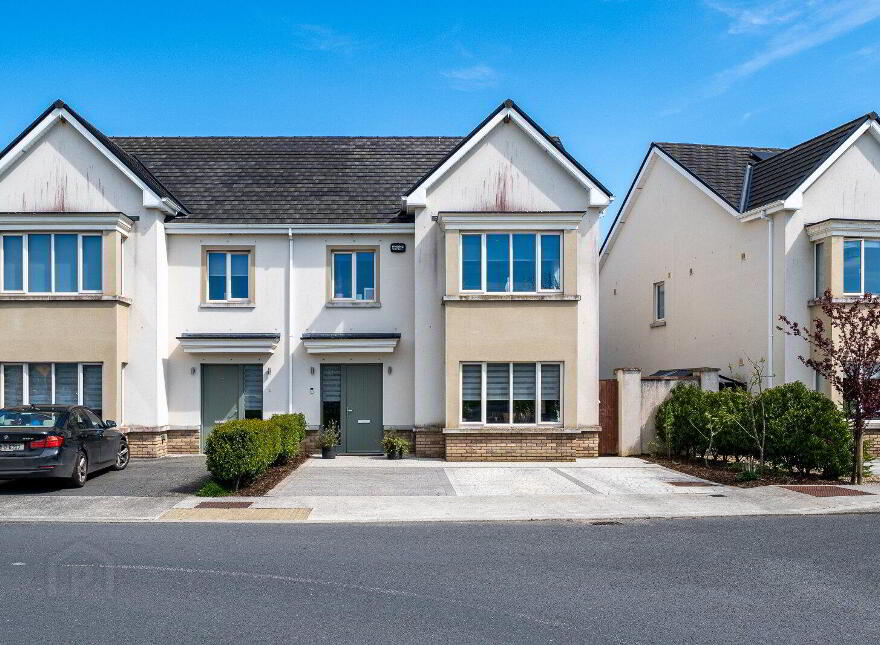 11 Silverbrook Crescent, Silverbrook, Tullamore, R35E0F9
