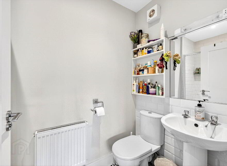 11 Silverbrook Crescent, Silverbrook, Tullamore, R35E0F9