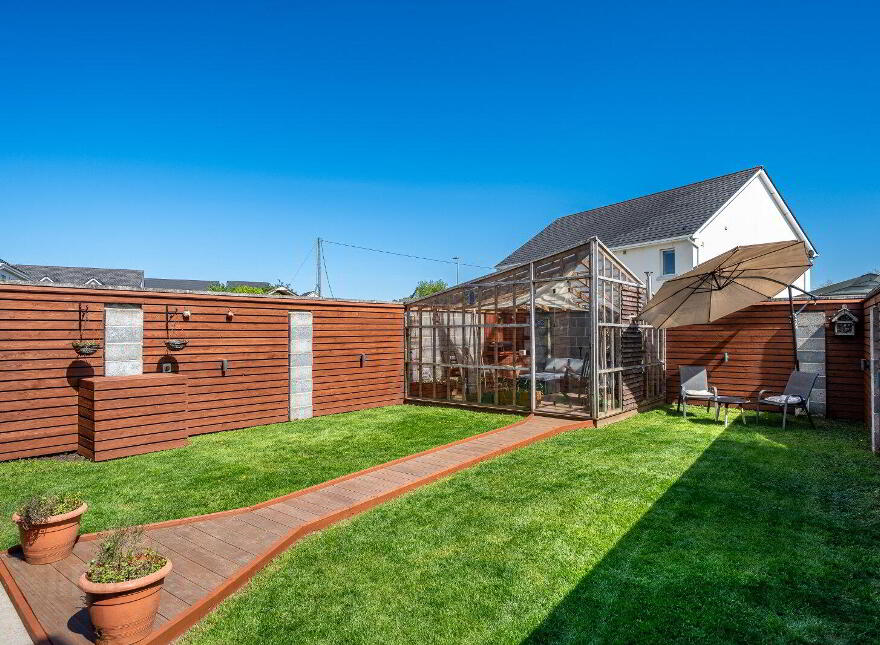 11 Silverbrook Crescent, Silverbrook, Tullamore, R35E0F9