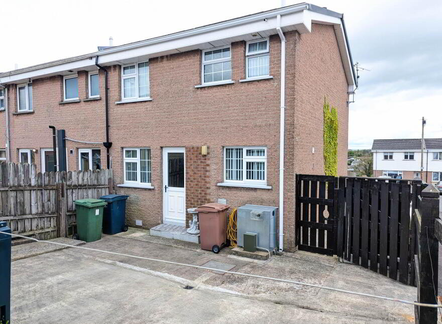 30 Townhill Park, Irvinestown, Enniskillen, BT94 1GH