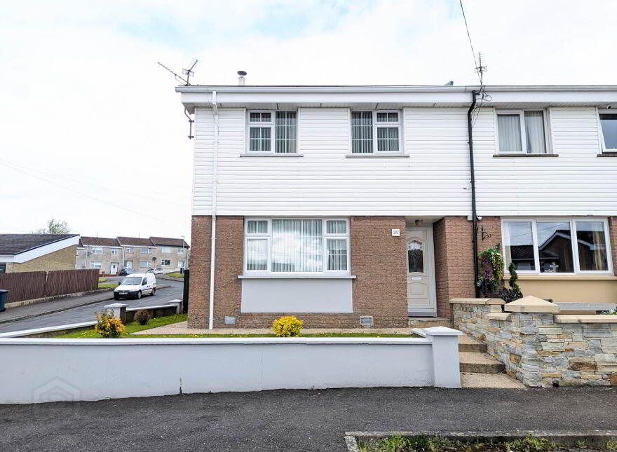 30 Townhill Park, Irvinestown, Enniskillen, BT94 1GH