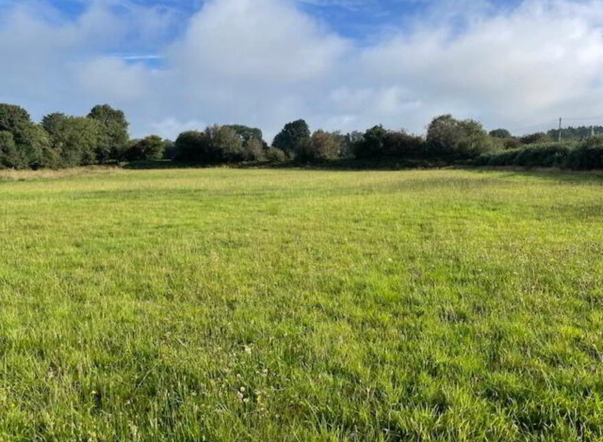 Lissarourke, Enniskeane