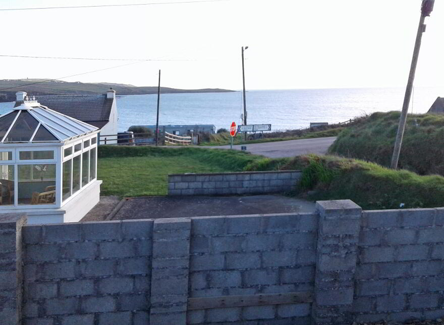Garrylucas West, Garrettstown