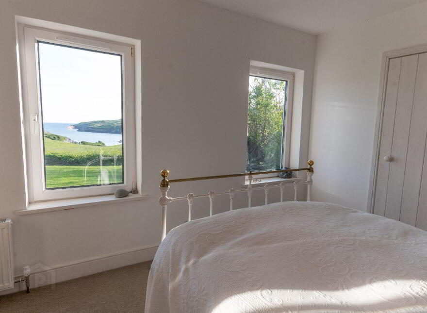 Ballynatra, Kilcrohane, P75VN24