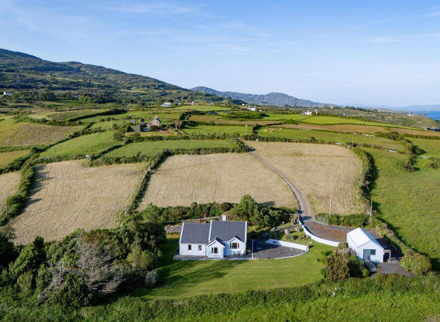Ballynatra, Kilcrohane, P75VN24