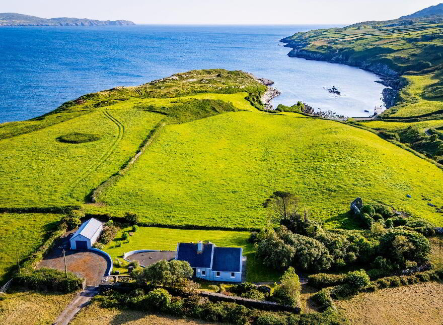 Ballynatra, Kilcrohane, P75VN24