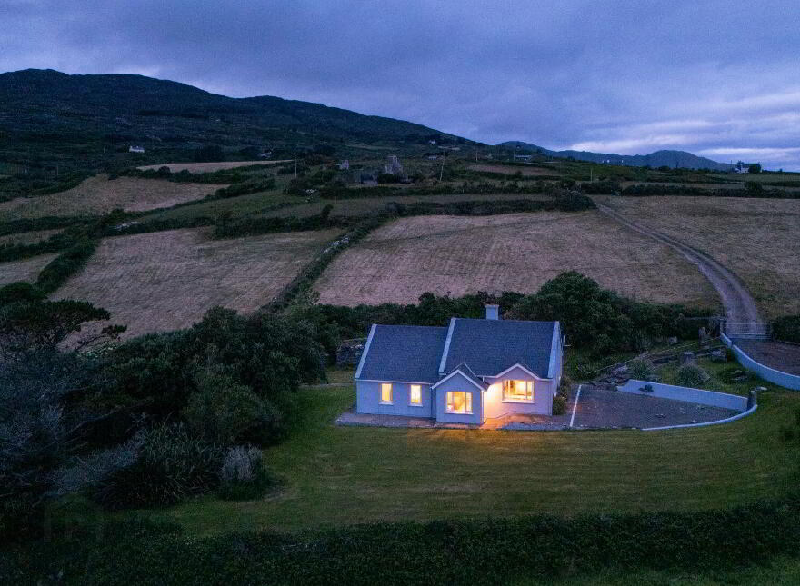 Ballynatra, Kilcrohane, P75VN24