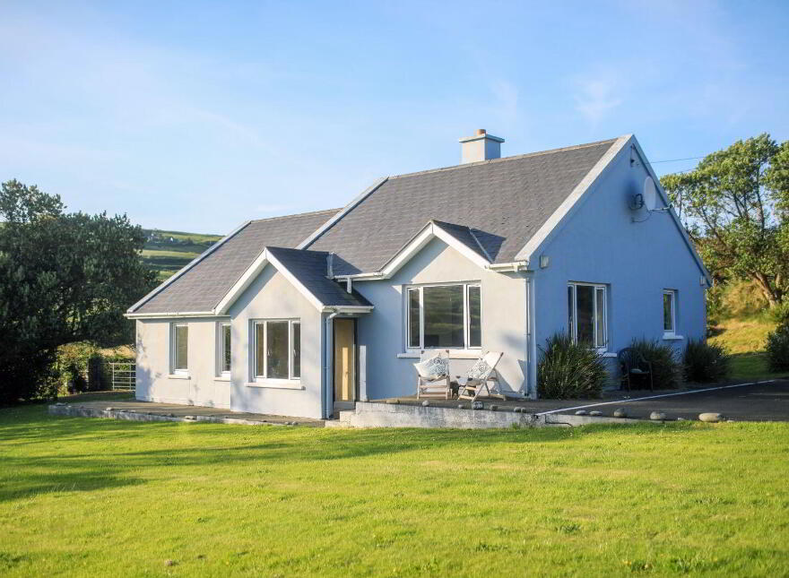 Ballynatra, Kilcrohane, P75VN24