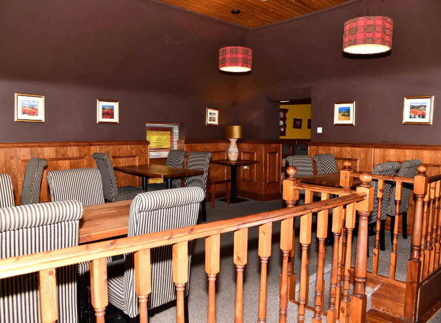 Finn's Bar Restaurant, Milltown, H54Y038
