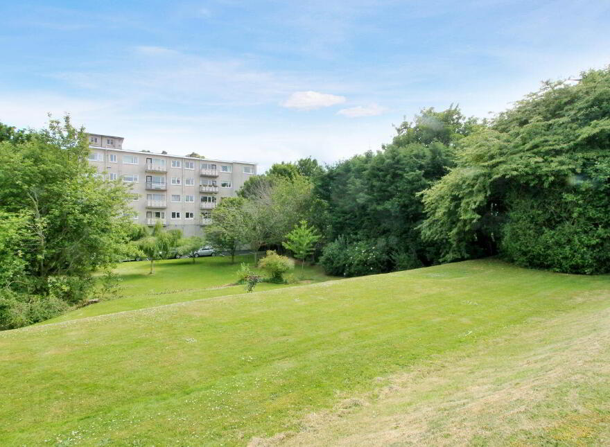 2 Scotia, De Vesci Court, Monkstown, A96A248