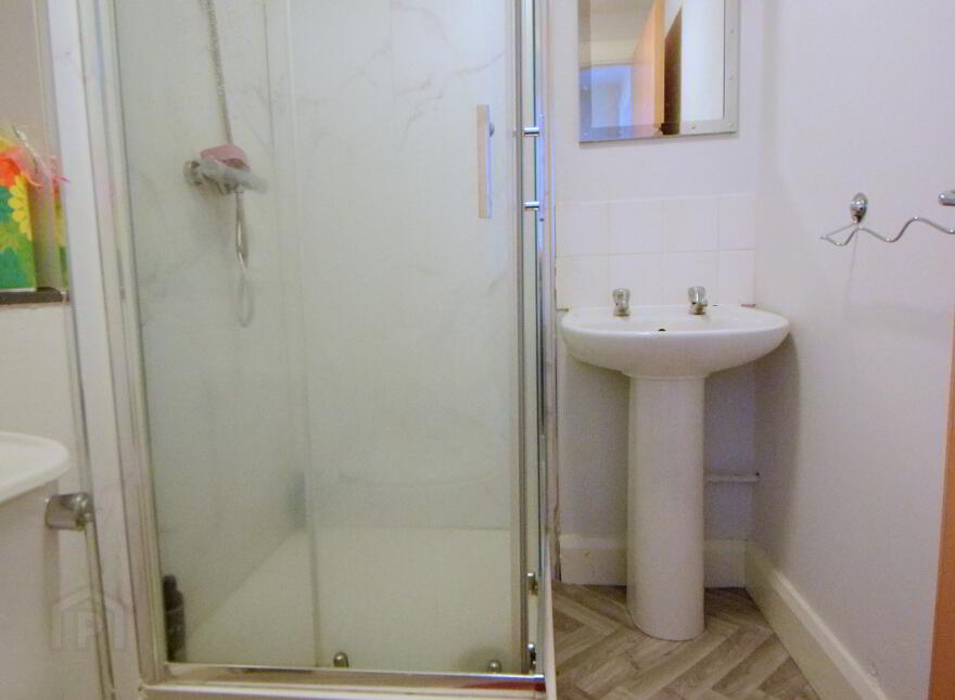 Unit C3.4, Whitehall Square, 181 Sandy Row, Belfast, BT12 5EG