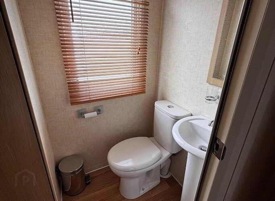 10 Moveen Caravan Park, Kilkee, V15X167
