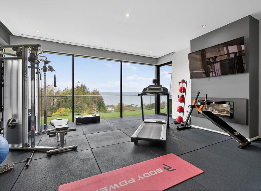 Craigmore, 30 Ballygrainey Road, Holywood, BT18 0HE