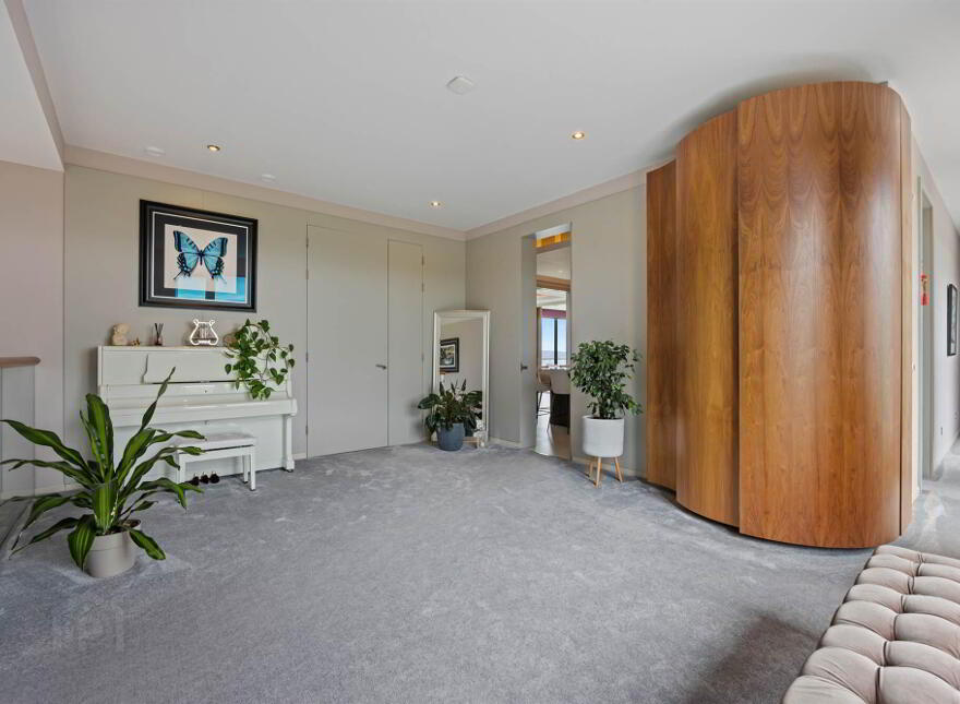 Craigmore, 30 Ballygrainey Road, Holywood, BT18 0HE